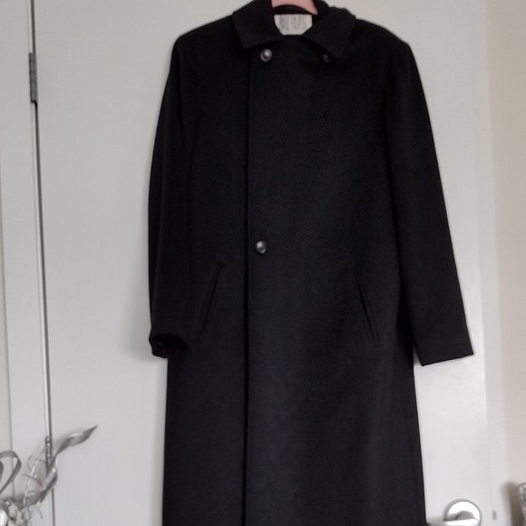 Bill Blass Signature Pure Cashmere coat - Picture 2 of 13